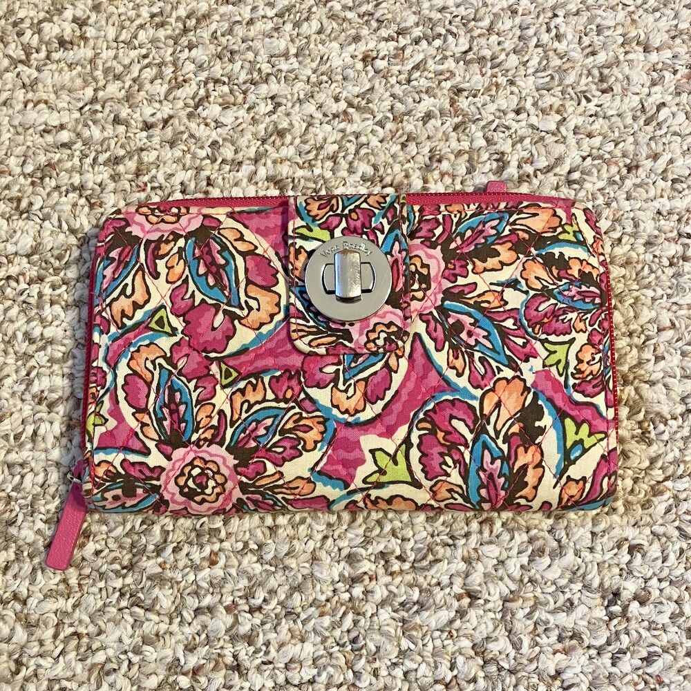 Vera Bradley Sunburst Floral Turnlock Wallet Zip Compartment Pink RFID Quilted